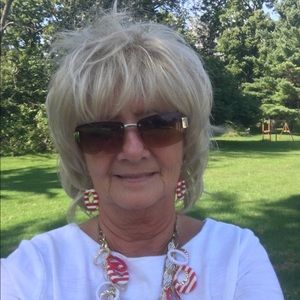 Meet your Posher, Jan